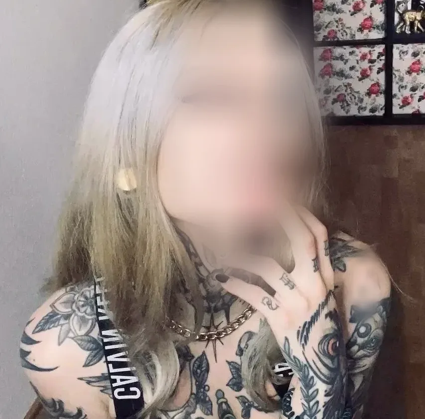 Andrea, 21