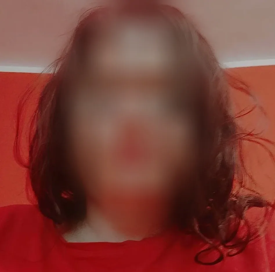 Aylin, 37
