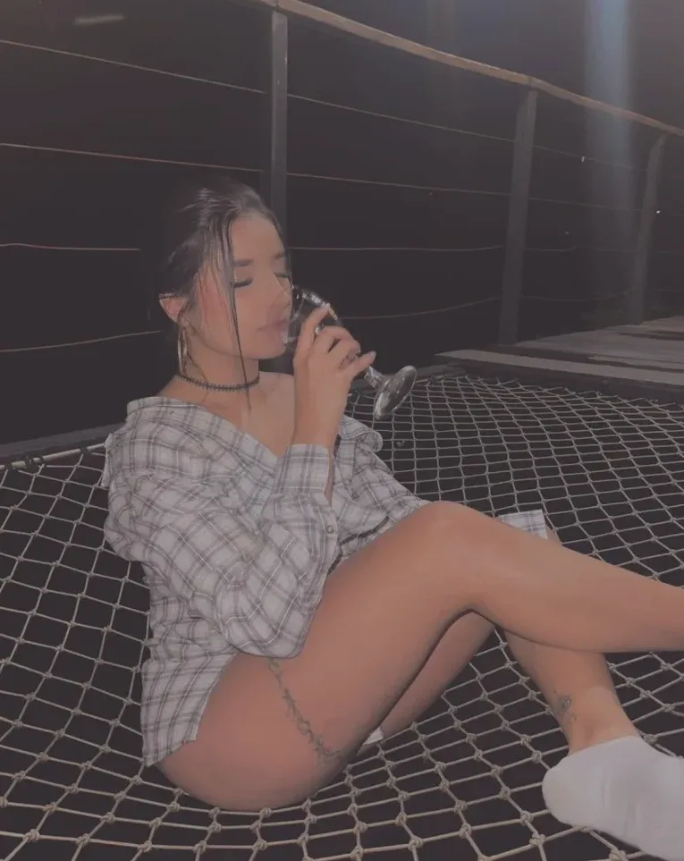 Celine, 20