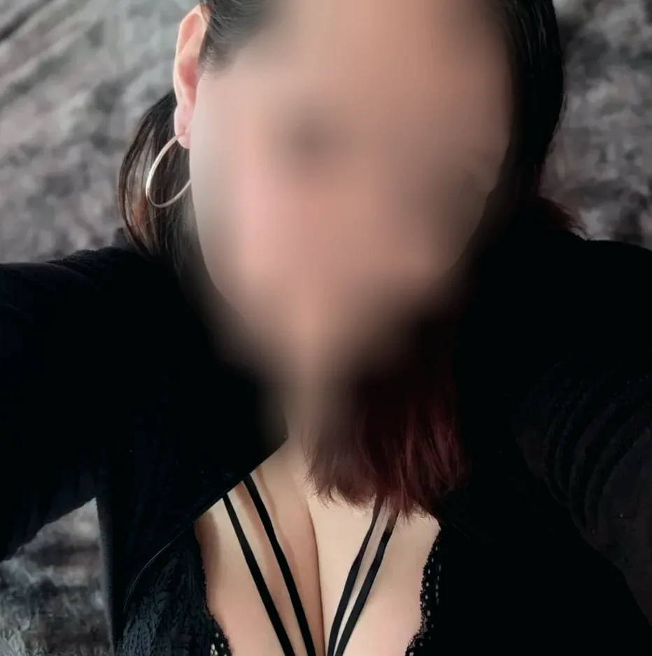 Fiona, 39