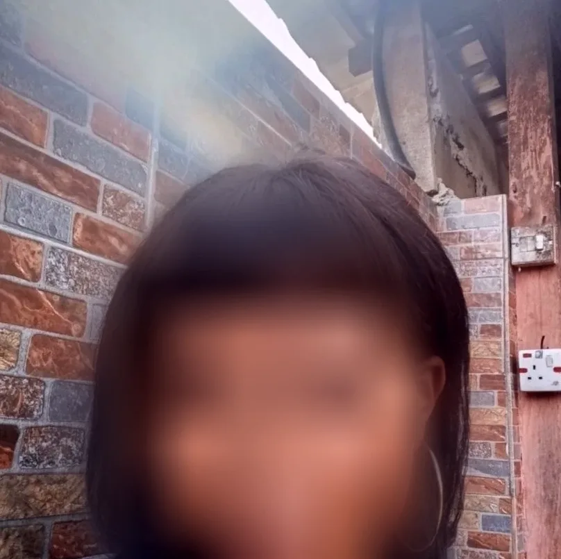 Yvonne, 30